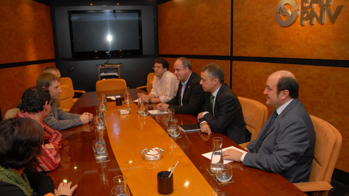 Reunión EAJ-PNV con la Izquierda Abertzale