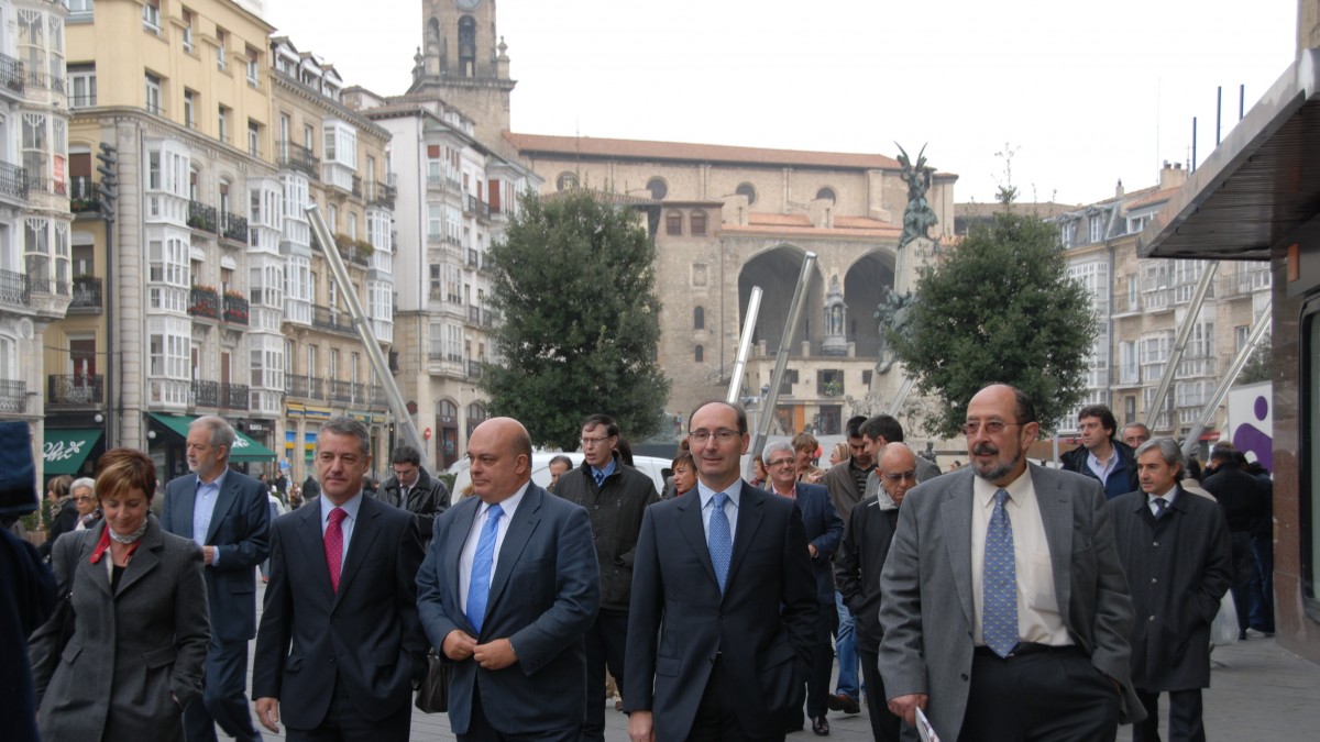 Urkullu: “EAJ-PNV tiene un proyecto que ha modernizado este País durante 34 años”