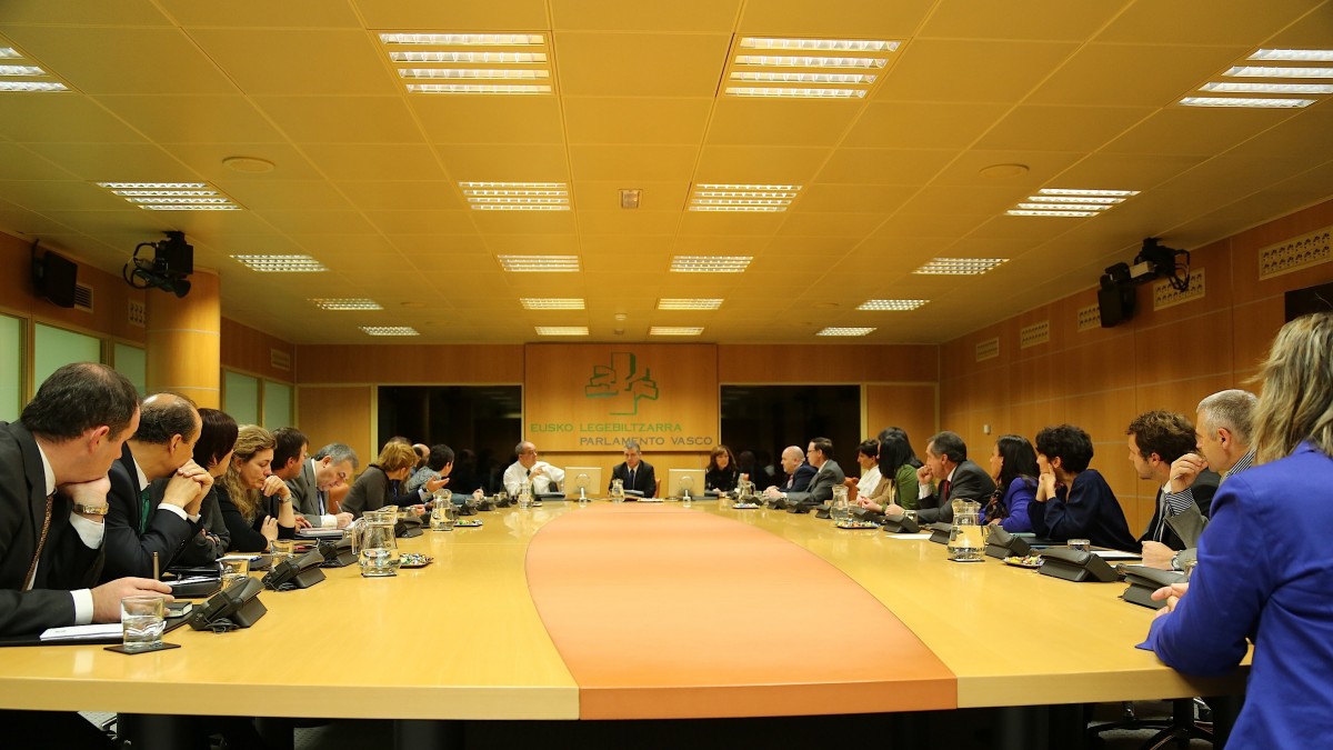 Eusko Legebiltzarra - Parlamento Vasco - EAJ-PNV