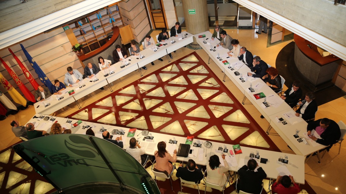 Retos y desafíos 2014