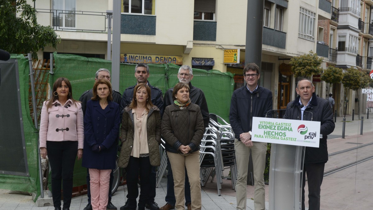 Urtaranek Salburua eta Zabalganaraino luzatuko du tranbia 