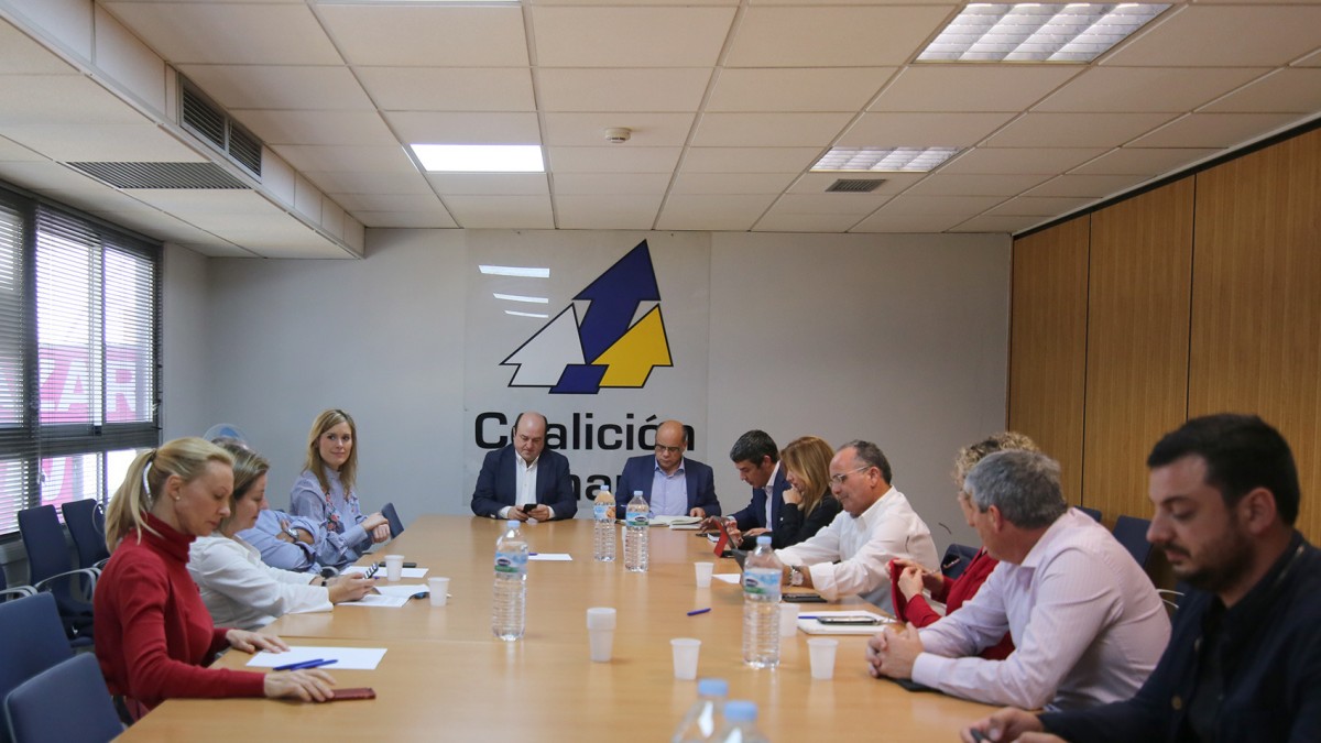 Reunión de los representantes de  EAJ-PNV  y Coalición Canaria 
