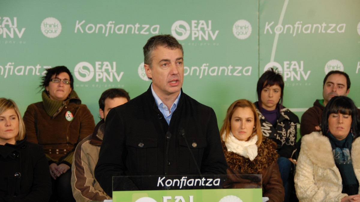 Urkullu en el acto de Sukarrieta
