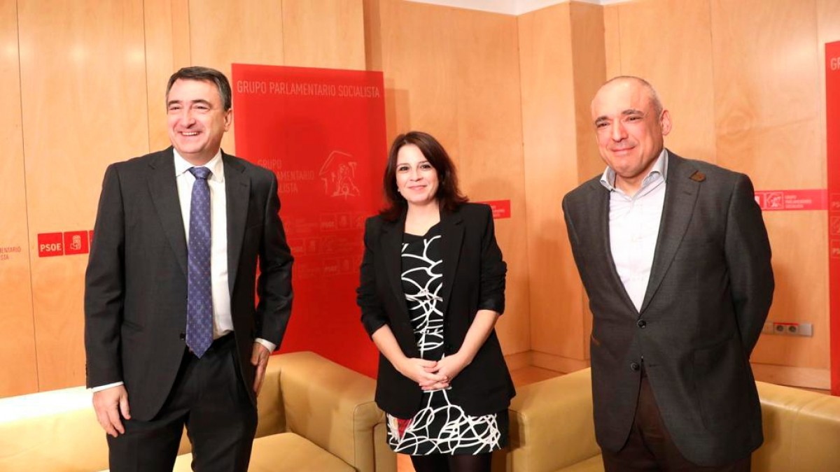  Aitor Esteban, Adriana Lastra eta Rafael Simancas