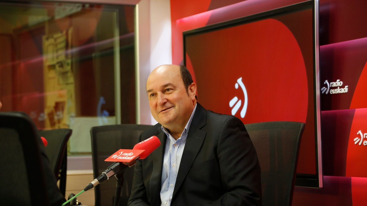 Andoni Ortuzar en Radio Euskadi