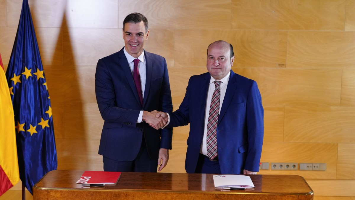  EAJ-PNV/PSOE inbestidura akordioa - Andoni Ortuzar, Pedro Sanchez