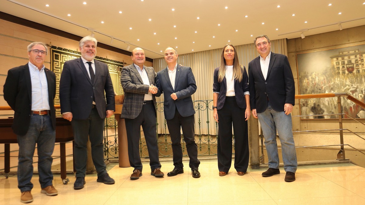EAJ-PNVren eta Junts per Catalunya-ren arteko bilera
