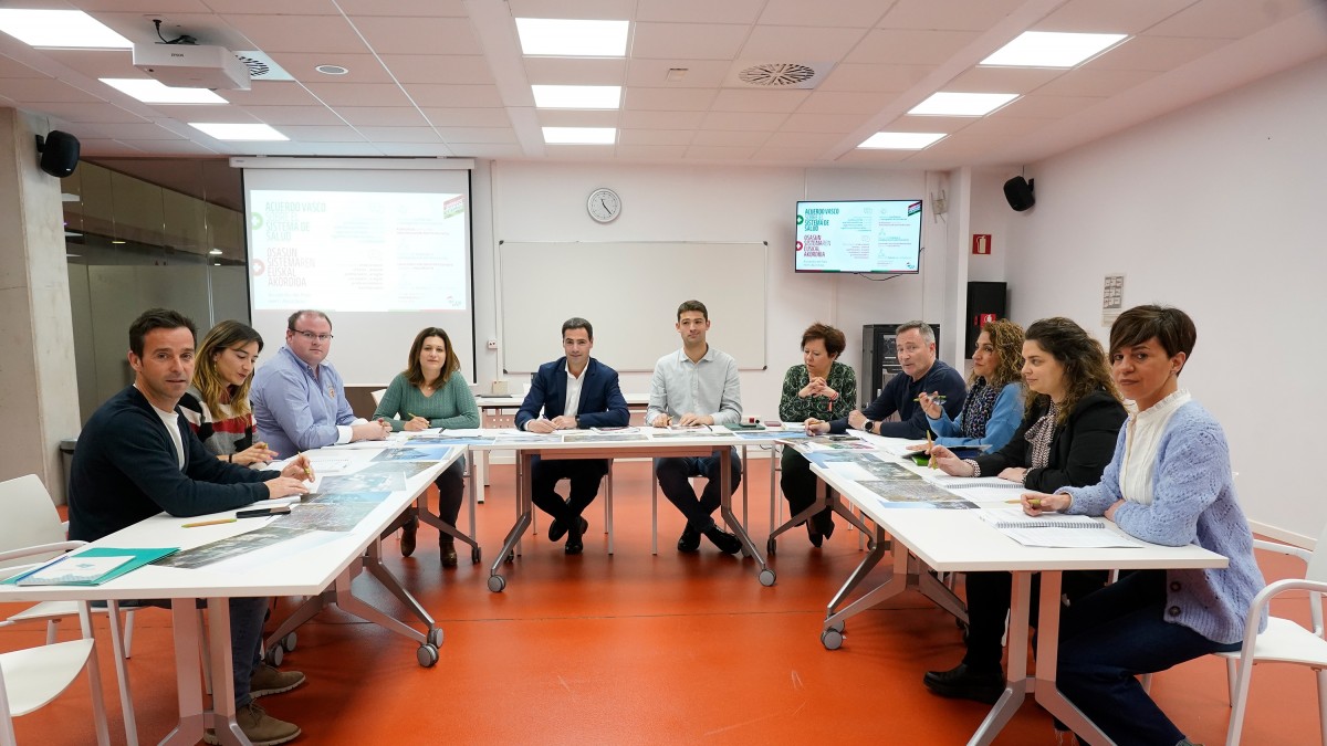 A-21 Osasunari buruzko ekitaldi sektoriala. Lakuabizkarran Imanol Pradales, Nerea Melgosa, Joseba Diez Antxustegi