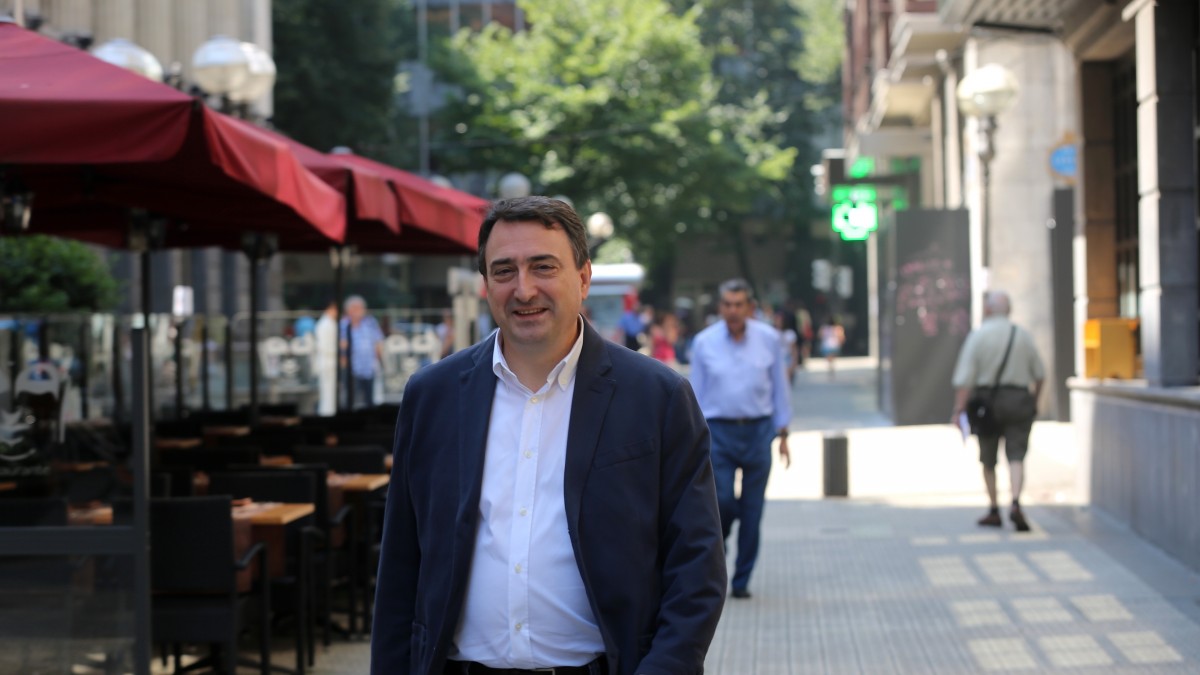 Aitor Esteban: Gobernuaren denbora agortu egin dala 