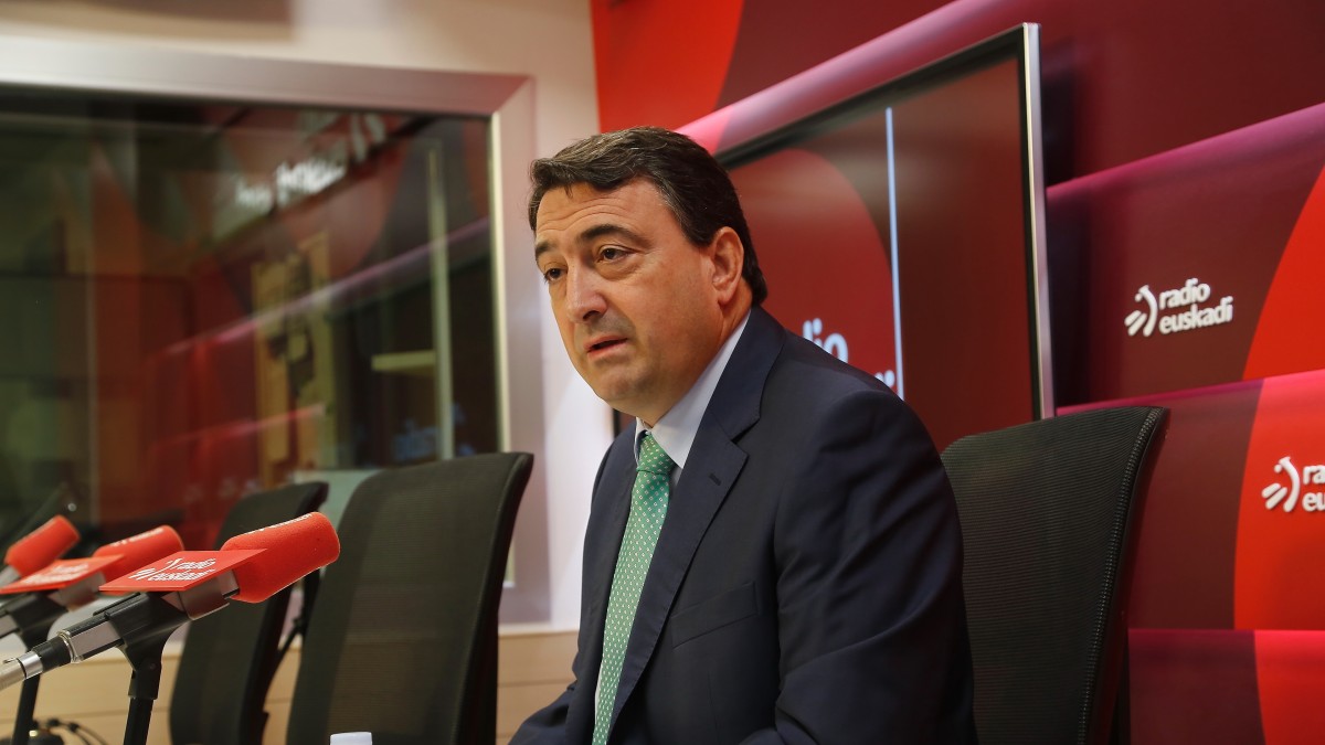 Aitor Esteban: “Espainiar Gobernuaren anabasa hain da handia, ezen hauteskunde deialdia eginda egon beharko zuen”