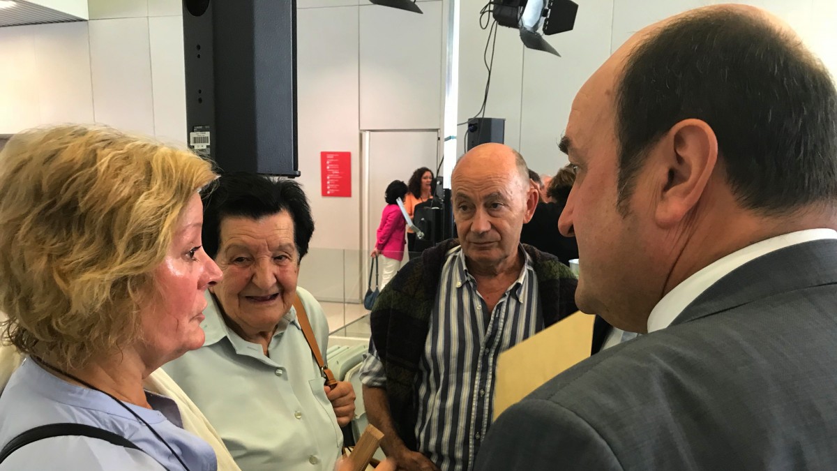 El Lehendakari recuerda a los gudaris y milicianos fusilados en Santoña en 1937 y resalta que la represión “no borra los sentimientos de pertenencia, ni las ideas políticas”