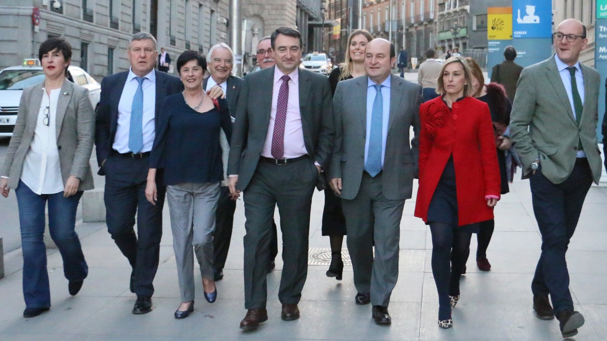 Ortuzarrek Madriletik ohartarazi dio Sánchezen Gobernuari: “lege dekretuetarako astia badago, transferentzietarako astia dago”
