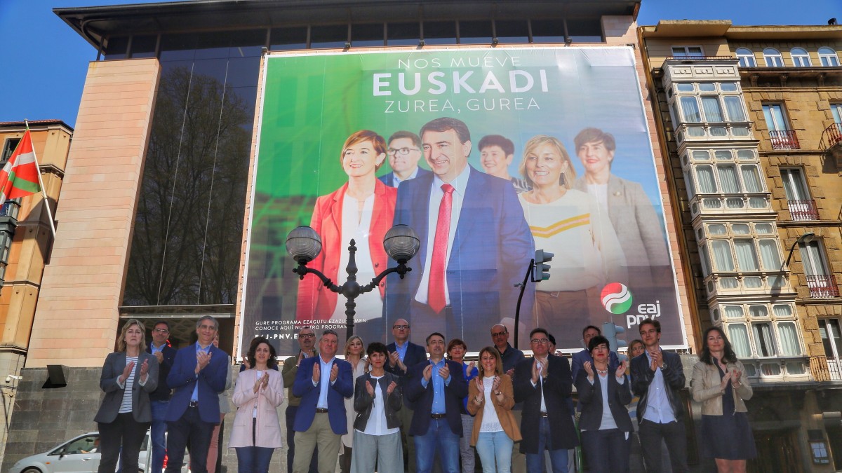 Presentación de todos-as los-as candidatos-as al Congreso y al Senado por Araba, Bizkaia y Gipuzkoa
