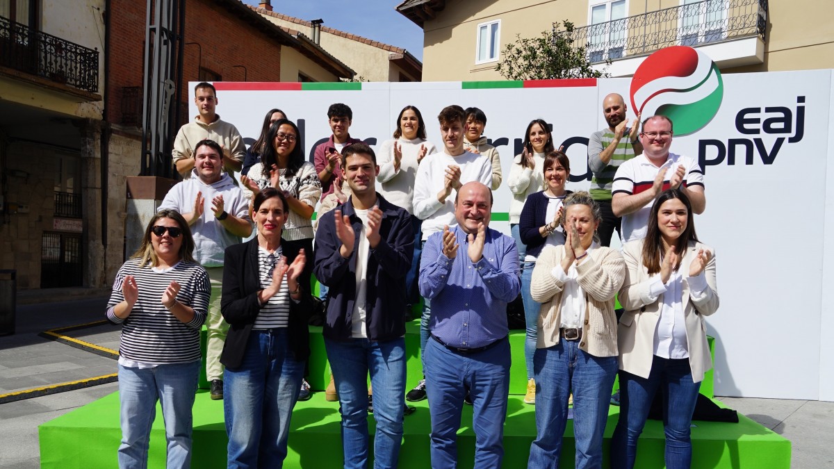 Ortuzar recuerda a Otegi que durante el 'procés' se mofaba del PNV y se hacía fotos con quien hoy pide para Catalunya un Concierto como el vasco