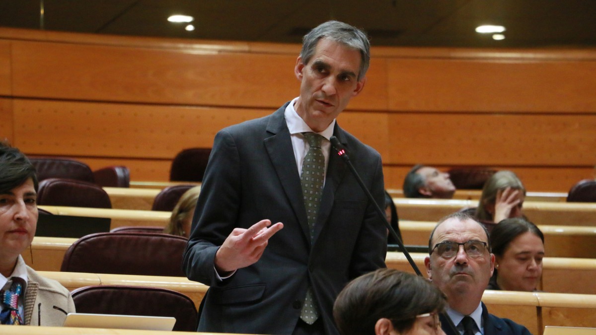 EAJ-PNVk ohartarazi du Ministerioaren epaitegien berrantolaketak atzerapenak dakartzala eta babesgabetasun gehiago eragiten diela biktimei, bereziki emakumearen aurkako indarkeria kasuetan