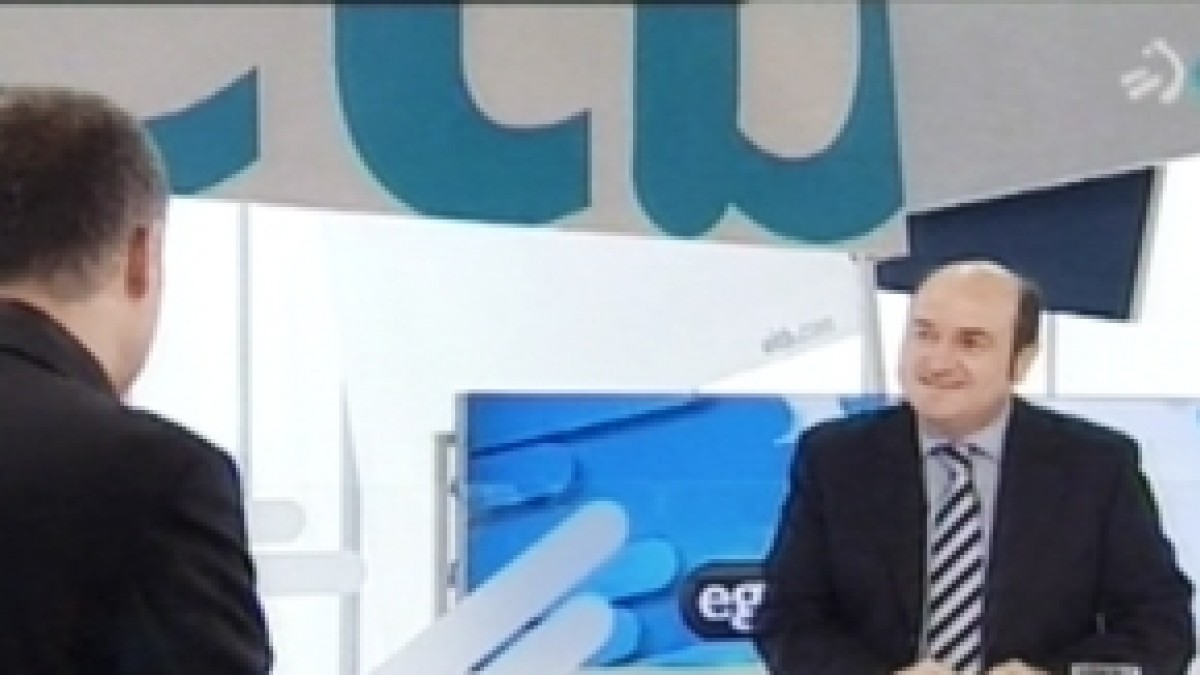 Andoni Ortuzar ETB2ko 
