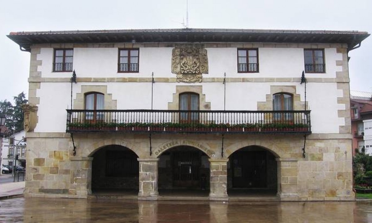 EAJ-PNV de Zuia: “La transparencia no consiste en dar una charla, sino en facilitar los datos que el alcalde evitó explicar”