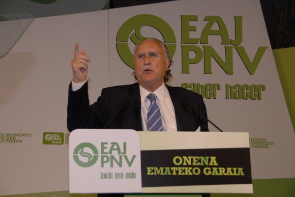 Ensanche eraikinean ekitaldia