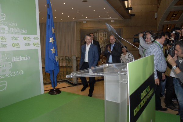 Noche electoral en Sabin Etxea