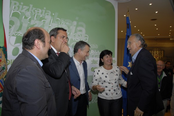 Noche electoral en Sabin Etxea