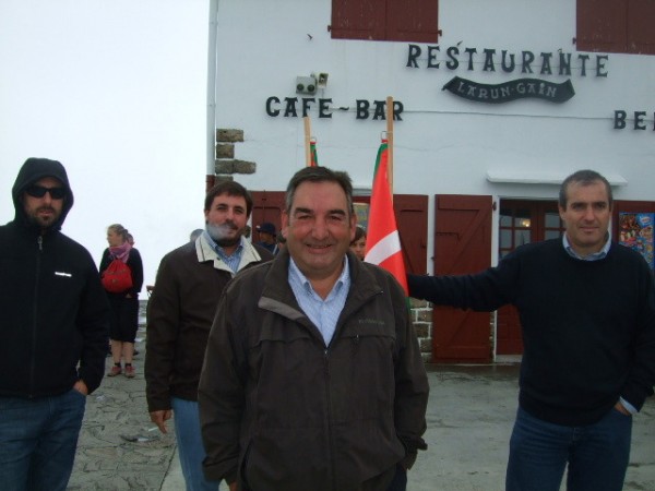  Alderdikideak bildurik Ikurriñaren pesta-rentzat, Uztailaren 14an, Larrun-eko kaskoan, Iparralde, H