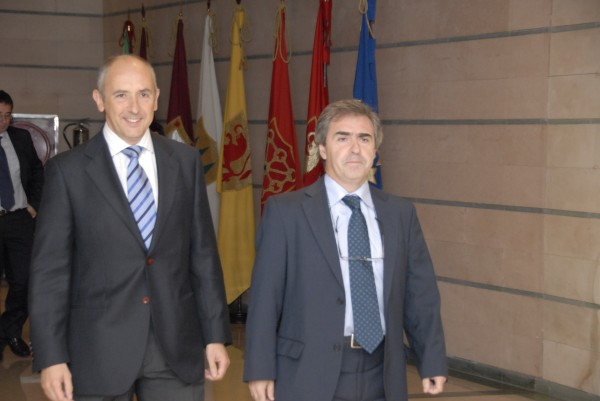 Joseba Aurrekoetxea eta Josu Erkoreka, EAJ-PNVk A20rako dituen helburuak aurkezten