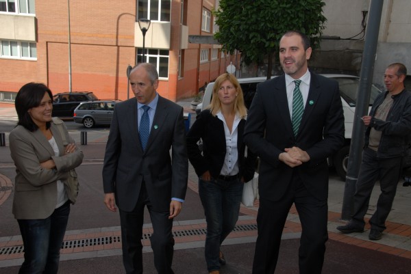 Josu Erkoreka junto a Josu Bergara en Sestao