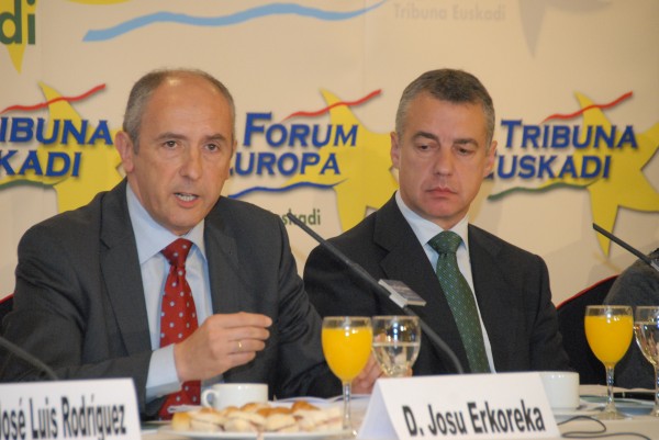 Urkullu eta Erkoreka Nueva Economía Forum ekitaldian