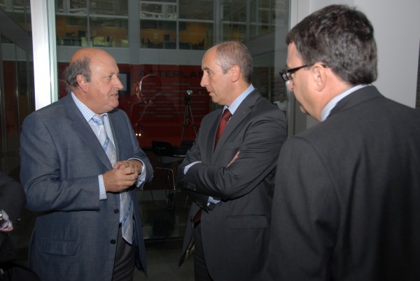 Josu Erkoreka y Aitor Esteban Azterlan bizitatzen, Durangon