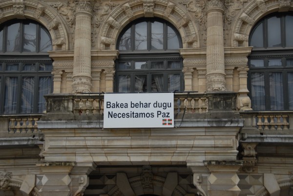 EAJ-PNV - Retirada pancarta 
