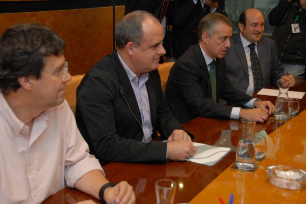 Reunión EAJ-PNV con la Izquierda Abertzale