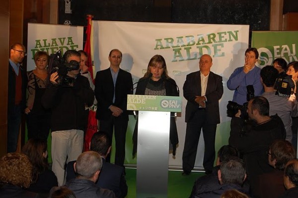 Iñigo Urkullu Gasteiz erdialdeko batzokiaren berrinagurazioa