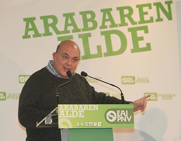 Iñigo Urkullu, Emilio Olabarria y Claudio Rodríguez en el acto de EAJ-PNV en Lantaron