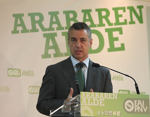 Iñigo Urkullu, Emilio Olabarria y Claudio Rodríguez en el acto de EAJ-PNV en Lantaron