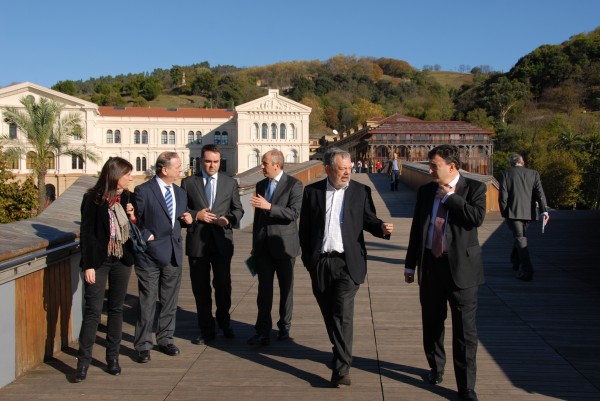 Josu Erkoreka: Neutroi bidezko espalazio iturria, euskal zientzia industria bultzatzeko egitasmoa