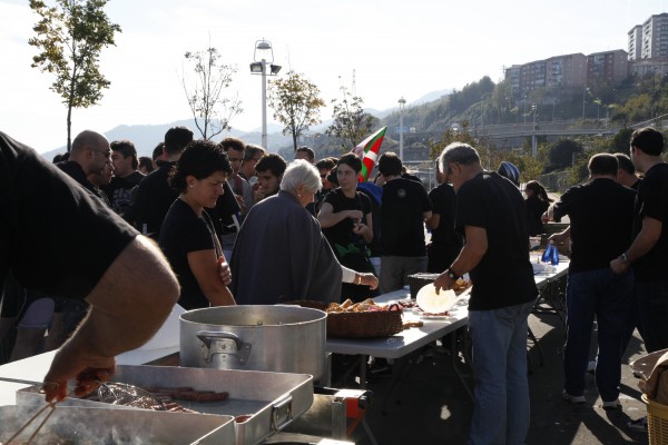 2011-11-12 Euskal Selekzioaren alde