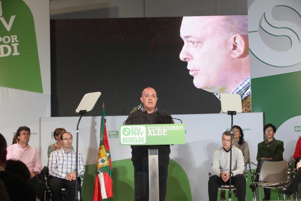 Emilio Olabarria, Iñaki Gerenabarrena e Iñigo Urkullu en Vitoria-Gasteiz