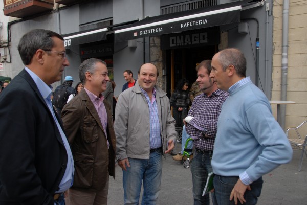 Iñigo Urkullu, Josu Erkoreka y resto candidaturas Congreso y Senado en Bermeo