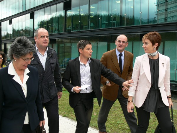 Arantxa Tapia. L Leanizbarrutia, J Agirretxea y J Egibar en Arrasate