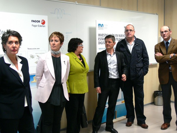 Arantxa Tapia. L Leanizbarrutia, J Agirretxea y J Egibar en Arrasate