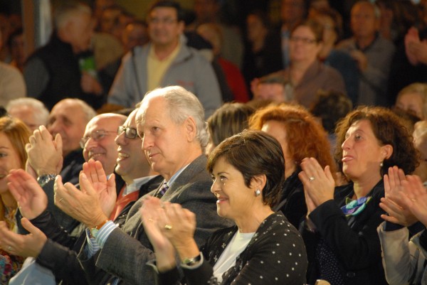 Josu Erkoreka, Iñigo Urkullu y resto de candidaturas en el mitin de Barakaldo