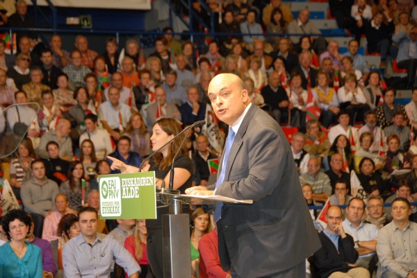 Iñigo Urkullu, Josu Erkoreka, Arantxa Tapia y Emilio Olabarria. Mitin de La Casilla