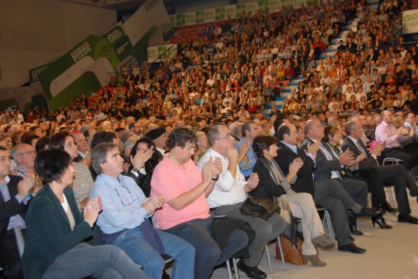 Iñigo Urkullu, Josu Erkoreka, Arantxa Tapia y Emilio Olabarria. Mitin de La Casilla