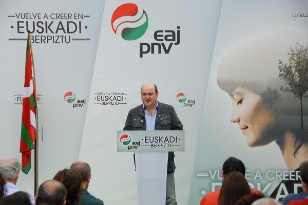 Andoni Ortuzar Bakioko Alderdikide egunean 