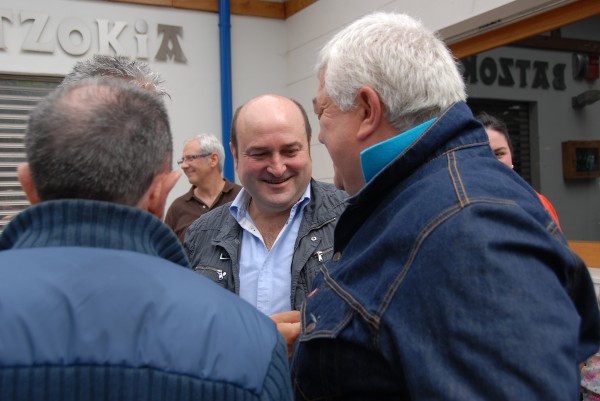 Andoni Ortuzar Bakioko Alderdikide egunean 