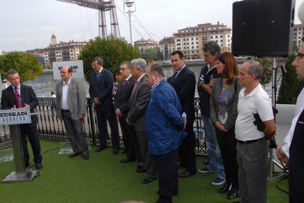 Urkullu: “Euskadi Aurrera, merkatarien aldeko konpromisoa ere bada”