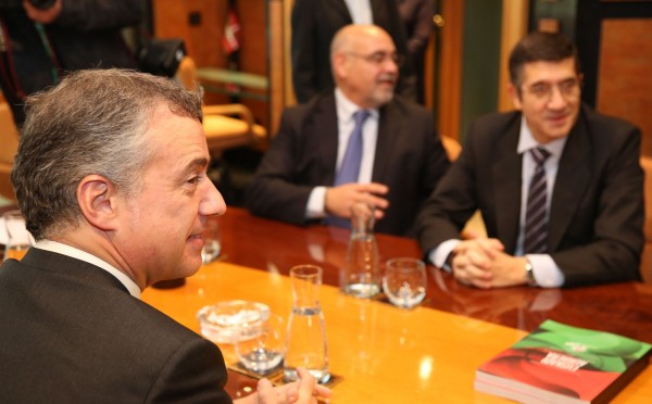 Encuentro con partidos políticos