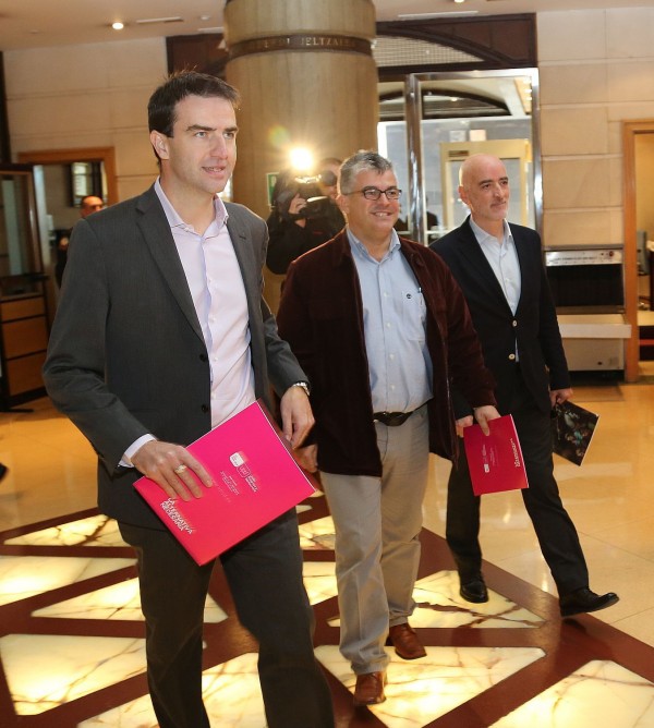Encuentro con partidos políticos