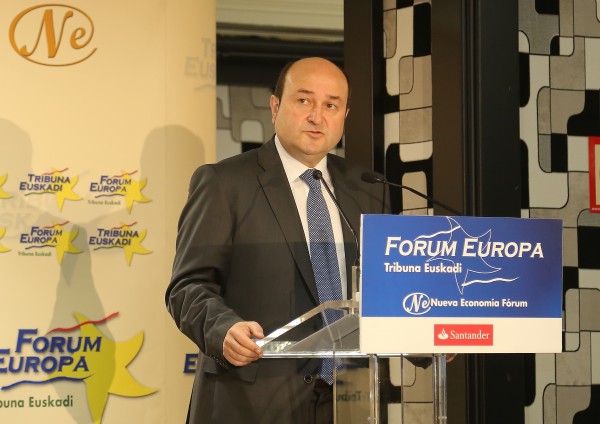 Andoni Ortuzar en Forum Europa