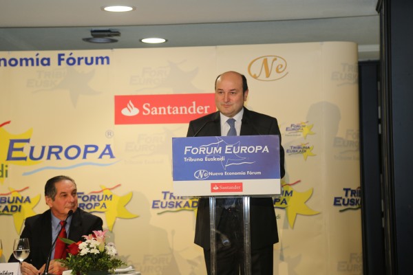 Andoni Ortuzar en Forum Europa